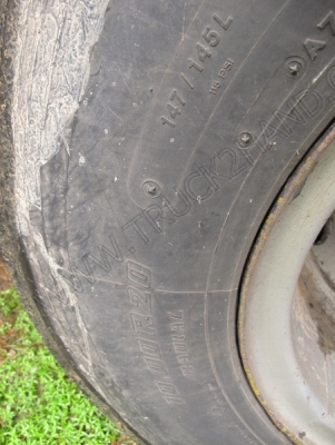 รถบรรทุก 10 ล้อบรรทุกตู้  ยี่ห้อ ISUZU