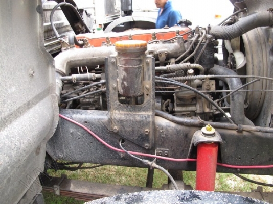 รถบรรทุก 10 ล้อบรรทุกตู้  ยี่ห้อ ISUZU