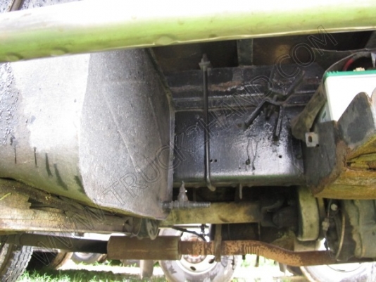 รถบรรทุก 10 ล้อบรรทุกตู้  ยี่ห้อ ISUZU