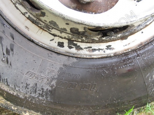 รถบรรทุก 10 ล้อบรรทุกตู้  ยี่ห้อ ISUZU