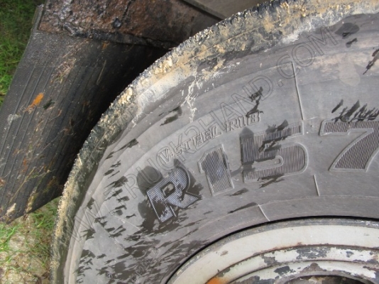 รถบรรทุก 10 ล้อบรรทุกตู้  ยี่ห้อ ISUZU