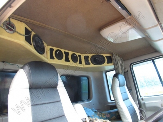 รถบรรทุก 10 ล้อบรรทุก  ยี่ห้อ HINO