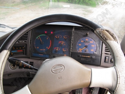 รถบรรทุก 10 ล้อบรรทุก  ยี่ห้อ HINO