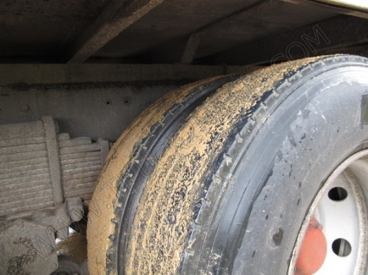 รถบรรทุก 10 ล้อบรรทุก  ยี่ห้อ HINO