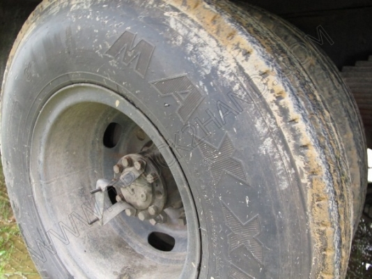 รถบรรทุก 10 ล้อบรรทุกตู้ ยี่ห้อ HINO 195 แรงม้า