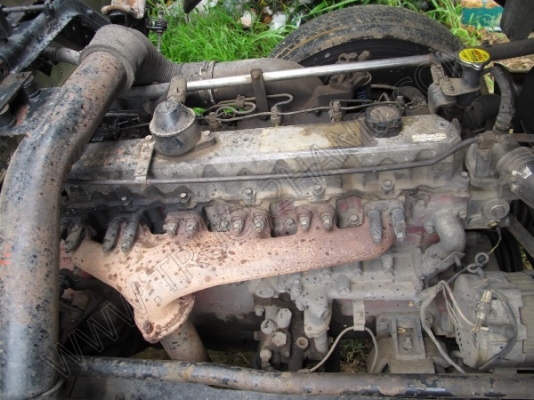 รถบรรทุก 10 ล้อบรรทุกตู้ ยี่ห้อ HINO 195 แรงม้า