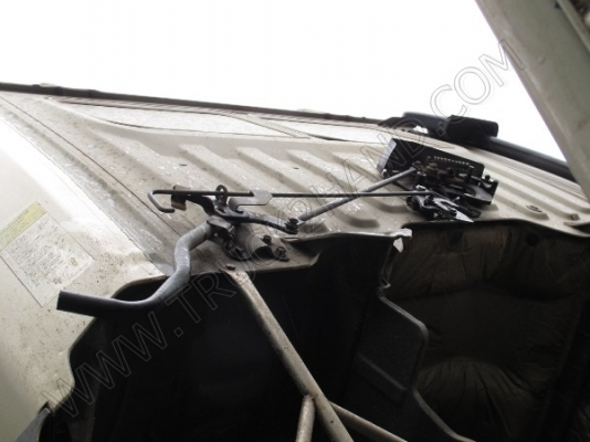 รถบรรทุก 10 ล้อบรรทุกตู้ ยี่ห้อ HINO 195 แรงม้า