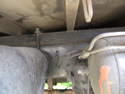 รถบรรทุก 10 ล้อบรรทุกตู้ ยี่ห้อ HINO 195 แรงม้า