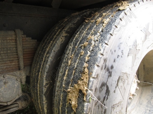 รถบรรทุก 10 ล้อบรรทุกตู้ ยี่ห้อ HINO 195 แรงม้า