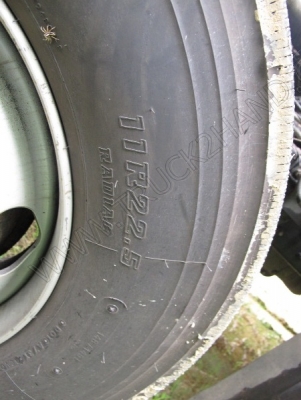 รถบรรทุก 10 ล้อบรรทุกตู้ ยี่ห้อ HINO 195 แรงม้า