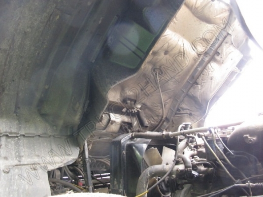 รถบรรทุก 10 ล้อบรรทุกตู้ ยี่ห้อ HINO 195 แรงม้า