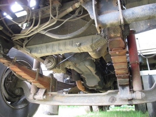 รถบรรทุก 10 ล้อบรรทุกตู้ ยี่ห้อ HINO 195 แรงม้า