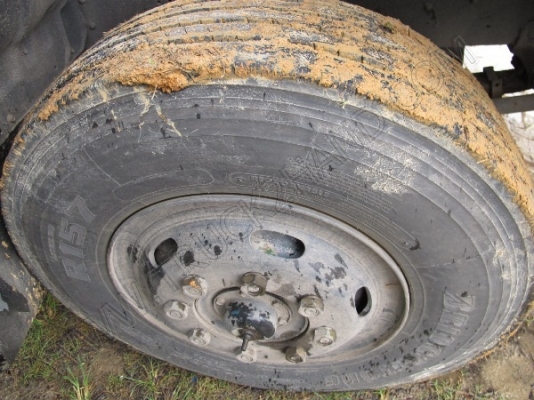 รถบรรทุก 10 ล้อบรรทุก  ยี่ห้อ HINO  180 แรงม้า