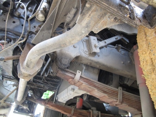 รถบรรทุก 10 ล้อบรรทุก  ยี่ห้อ HINO  180 แรงม้า