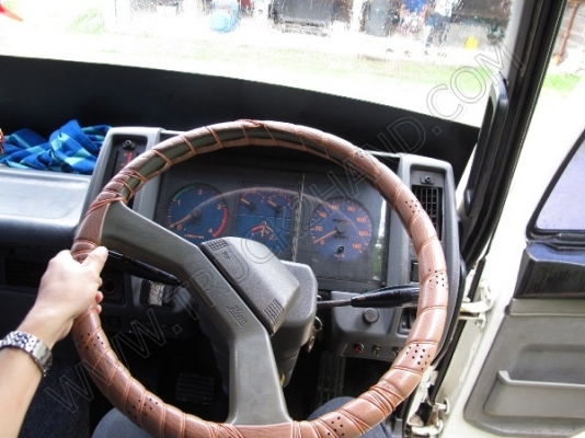 รถบรรทุก 10 ล้อบรรทุก  ยี่ห้อ HINO  180 แรงม้า