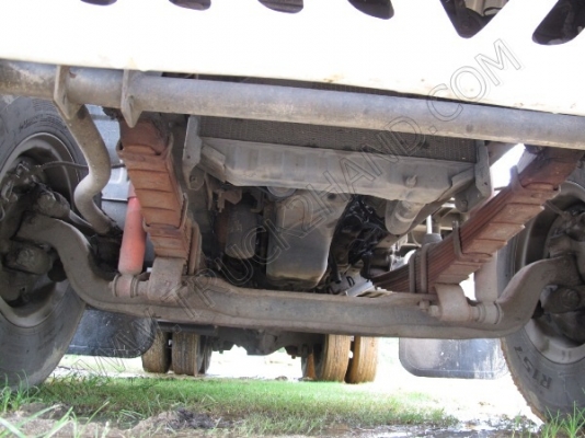 รถบรรทุก 10 ล้อบรรทุก  ยี่ห้อ HINO  180 แรงม้า