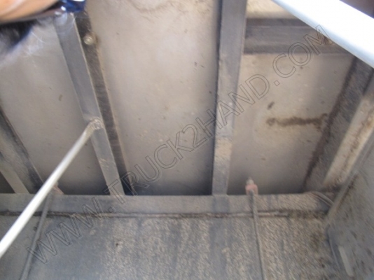 รถบรรทุก 10 ล้อบรรทุก  ยี่ห้อ HINO  180 แรงม้า