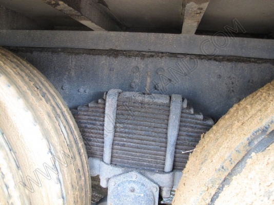 รถบรรทุก 10 ล้อบรรทุก  ยี่ห้อ HINO  180 แรงม้า