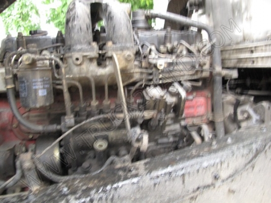 รถบรรทุก 10 ล้อบรรทุก  ยี่ห้อ HINO  180 แรงม้า