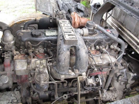 รถบรรทุก 10 ล้อบรรทุก  ยี่ห้อ HINO  180 แรงม้า