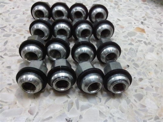 ฝาครอบล้อกะทะ Honda Brio ขอบ14 พร้อมน๊อต ใหม่