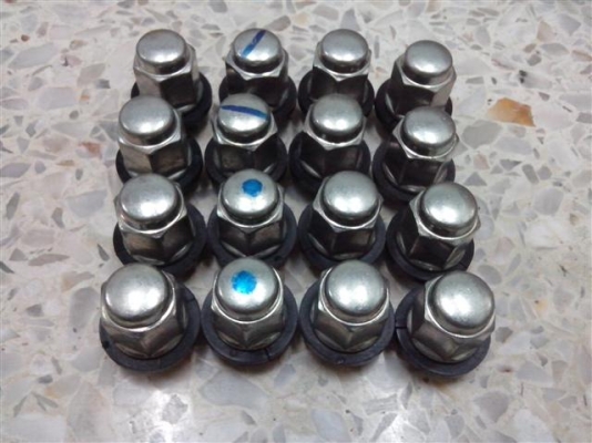 ฝาครอบล้อกะทะ Honda Brio ขอบ14 พร้อมน๊อต ใหม่