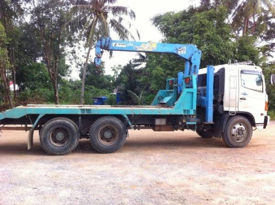รถบรรทุก 10 ล้อท้ายลาด ติดเครน 3 ตัน ยี่ห้อ HINO