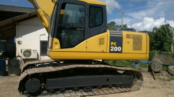 ขายรถแบ็คโฮ โคมัสสุ PC 200 รุ่น 7 ใช้มาแค่ 1,900 ชม. สวยครับผม