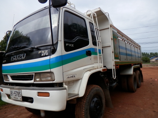 10ล้อดั้มISUZU DECA 270ปี ดั้มมิเนียม แม่ลูกๆ3คาน(เหล็ก) 10ล้อดั้มISUZU DECA 270ปี ดั้มมิเนียม แม่ลูกๆ3คาน(เหล็ก)