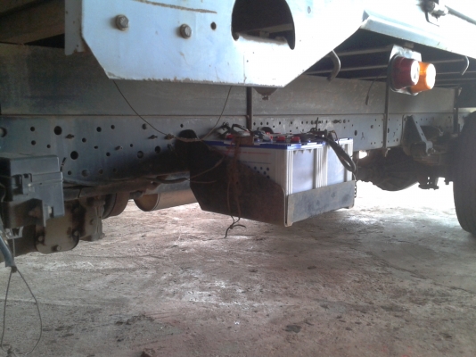 ISUZU NKR 110แรงม้า แอร์เย็น (จองแล้ว)