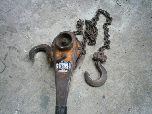 รอกโซ้ แบบมือโยก 1.5 ตัน VITAL