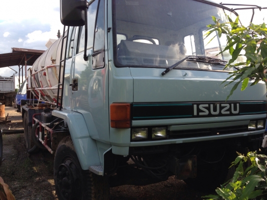 ขาย10ล้อRocky195 คัตซีใหญ่พร้อมถังน้ำ14000ลิตร ขาย10ล้อRocky195 คัตซีใหญ่พร้อมถังน้ำ14000ลิตร