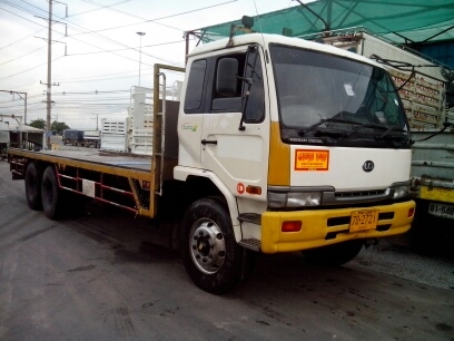 10ล้อพื้นเรียบNISSAN UD