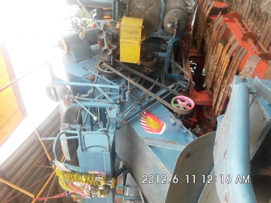 รถเกี่ยวข้าว วิชาญการช่าง 250000