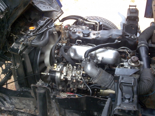 4ล้อ ISUZU NKR **ไม่ติดเวลา** 4ล้อ ISUZU NKR **ไม่ติดเวลา**