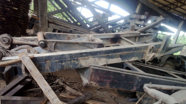 ขายกะบะดั้ม3มิตรSMM ลอนเฉียงถอดลงจาก ISUZU ร็อคกี้240 คัสซี กว้าง84ซม.