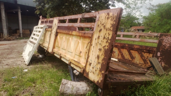 ขายกะบะดั้ม3มิตรSMM ลอนเฉียงถอดลงจาก ISUZU ร็อคกี้240 คัสซี กว้าง84ซม.