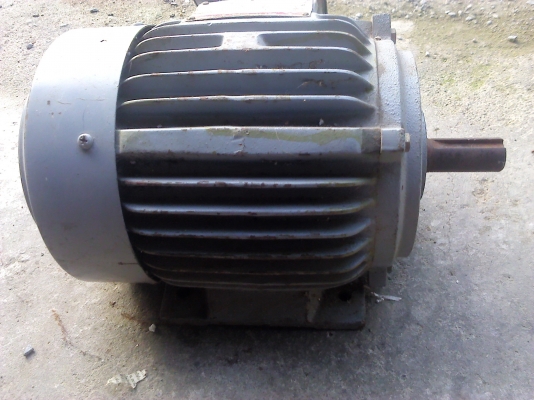 มอเตอร์แบบแรงบิดเยอะรอบช้า950รอบ มิตซูบิชิ 1 แรงม้า 220-380 V. 3 เฟส สภาพใหม่พร้อมใช้ ผ่านการใช้งานมาน้อย(มี 1 ตัว)