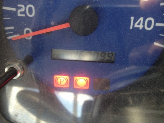 รถฮีโน่ 6 ล้อ 150 แรงม้า ปี 47  สนใจติดต่อ 081 - 6079515