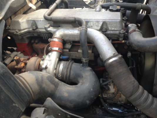 รถฮีโน่ 6 ล้อ 150 แรงม้า ปี 47  สนใจติดต่อ 081 - 6079515