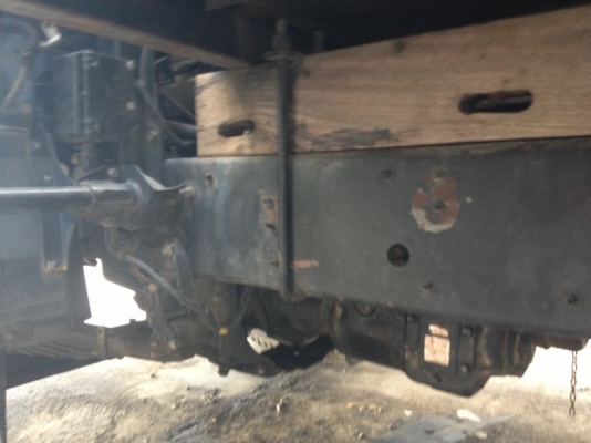 รถฮีโน่ 6 ล้อ 150 แรงม้า ปี 47  สนใจติดต่อ 081 - 6079515