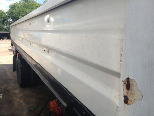 รถฮีโน่ 6 ล้อ 150 แรงม้า ปี 47  สนใจติดต่อ 081 - 6079515