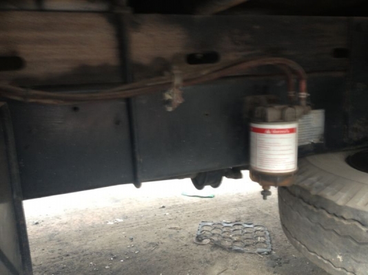 รถฮีโน่ 6 ล้อ 150 แรงม้า ปี 47  สนใจติดต่อ 081 - 6079515