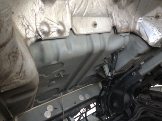 รถฮีโน่ 6 ล้อ 150 แรงม้า ปี 47  สนใจติดต่อ 081 - 6079515