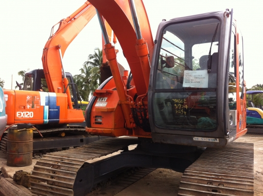 ขายด่วน Hitachi  ZX125 US ปี 2006  เครื่อง ISUZU 4BG1 เทอร์โบว์  ใบแทรค 70  เก่าญี่ปุ่นสภาพสวยมาก นำเข้าเองจากญี่ปุ่นโดยตรงจ้า