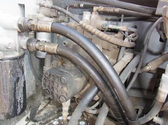 ขายด่วน HITACHI  ZX120  นำเข้าเองจากญี่ปุ่น สภาพดี ราคาคุยกันได้จ้า