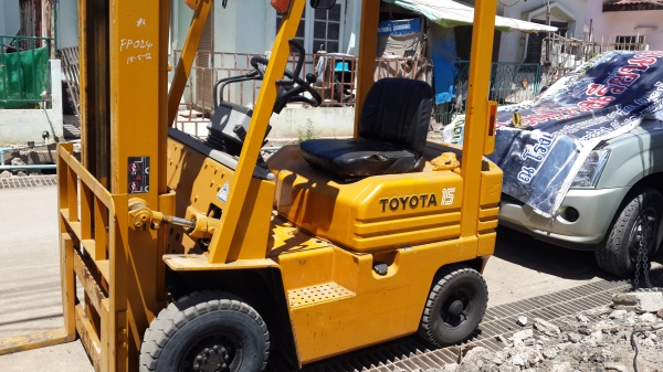 รถฟอร์คลิฟต์ 1.5ตัน TOYOTA เก่านอกไม่เคยใช้ในไทย 120000