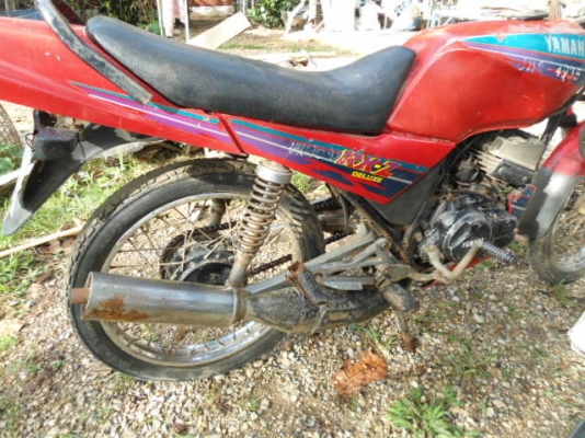 ขายเหมา Yamaza RXZ  2 คัน ราคาถูกๆๆ (เหลือ คันสีแดงครับ)