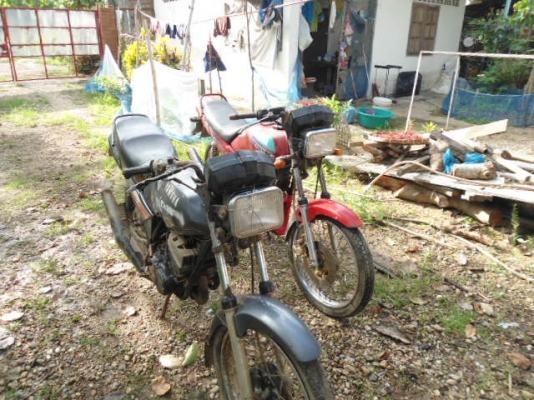 ขายเหมา Yamaza RXZ  2 คัน ราคาถูกๆๆ (เหลือ คันสีแดงครับ)