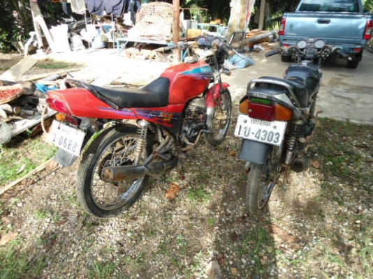 ขายเหมา Yamaza RXZ  2 คัน ราคาถูกๆๆ (เหลือ คันสีแดงครับ)